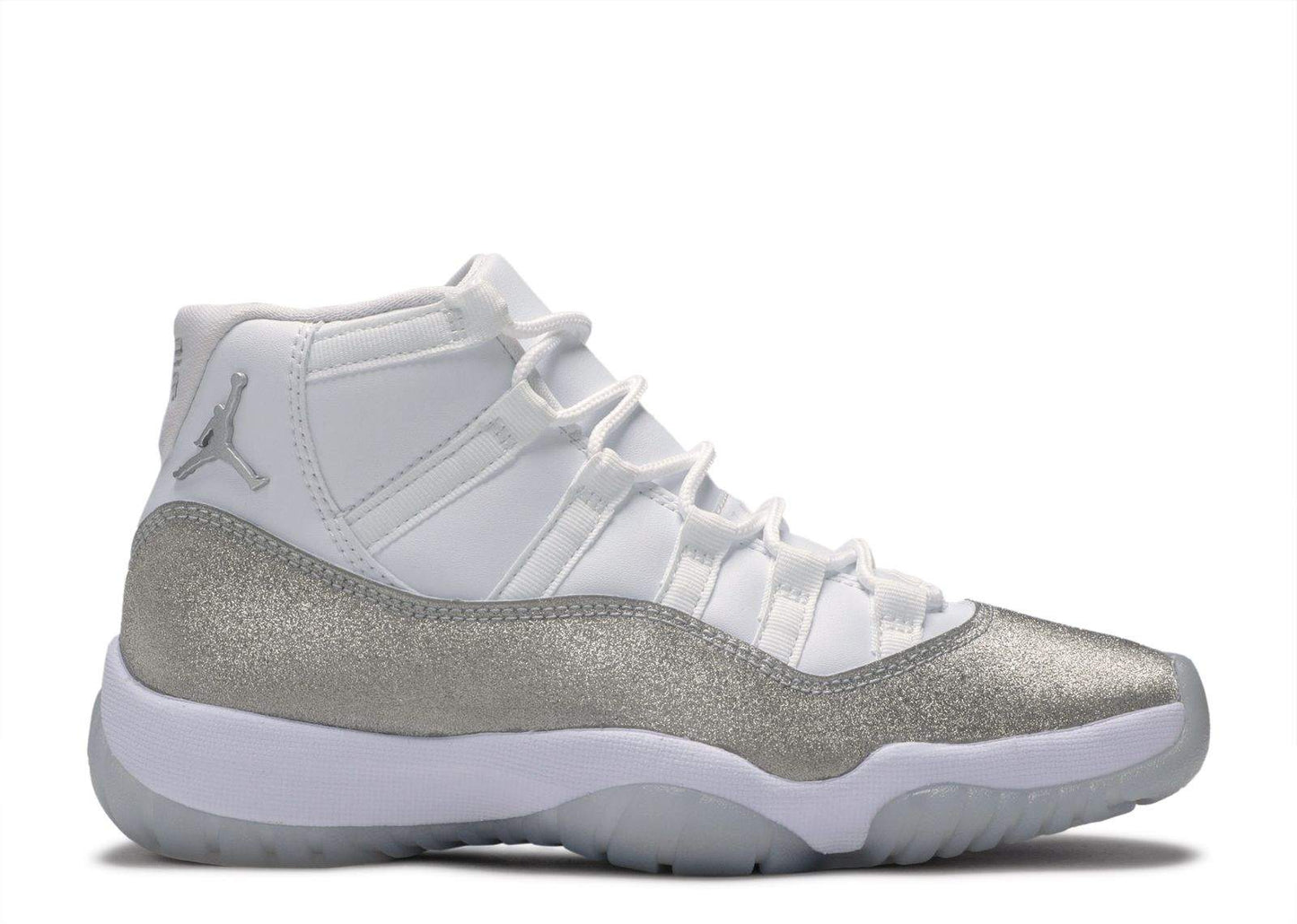 Air Jordan 11 Retro ‘Vast Grey’ Unfading Sneaker