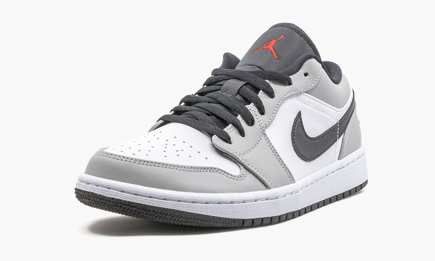 Air Jordan 1 Low “Light Smoke Grey”