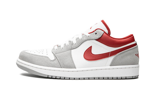 AIR JORDAN 1 LOW SE “White / Grey / Red”