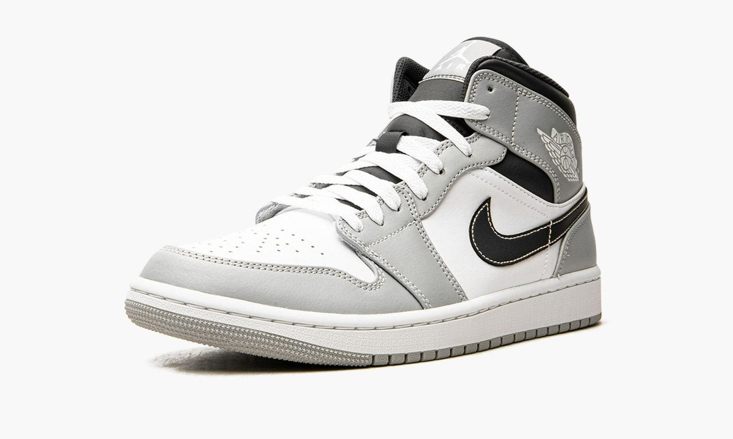 Air Jordan 1 Mid “Light Smoke Grey 2.0”