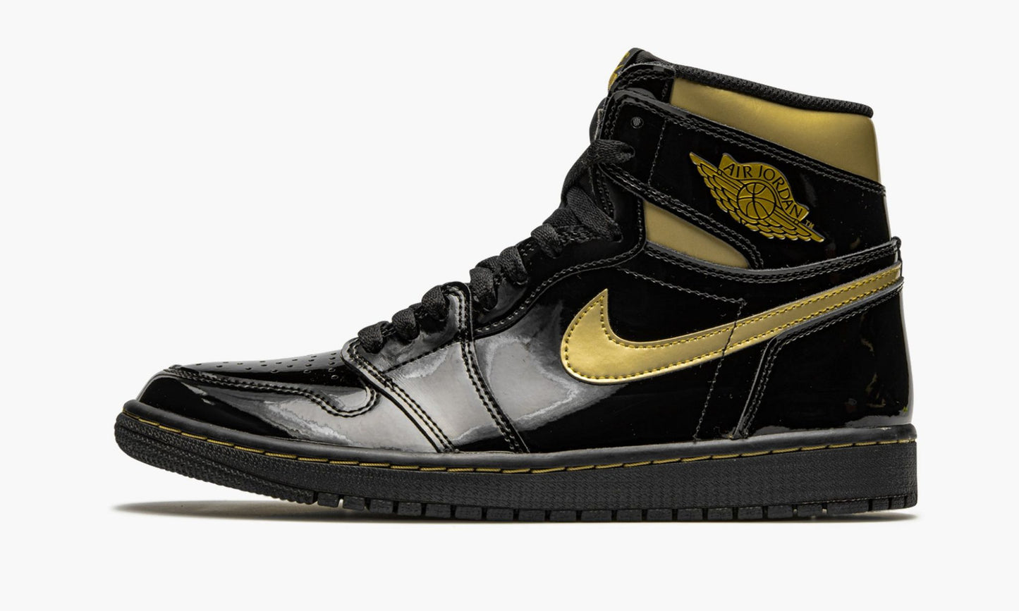 Air Jordan 1 Retro High OG “Black Metallic Gold”