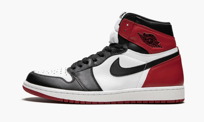 Air Jordan 1 Retro High OG “Black Toe”