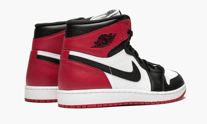 Air Jordan 1 Retro High OG “Black Toe”