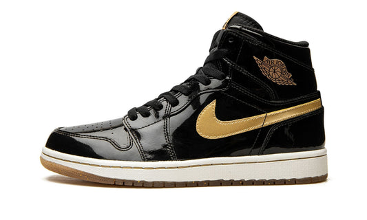 Air Jordan 1 Retro High OG “Black/Metallic Gold”