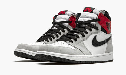 Air Jordan 1 Retro High OG “Light Smoke Grey”