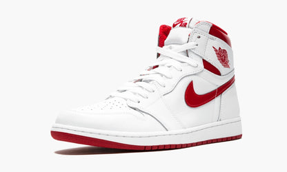 Air Jordan 1 Retro High OG “Metallic Red”