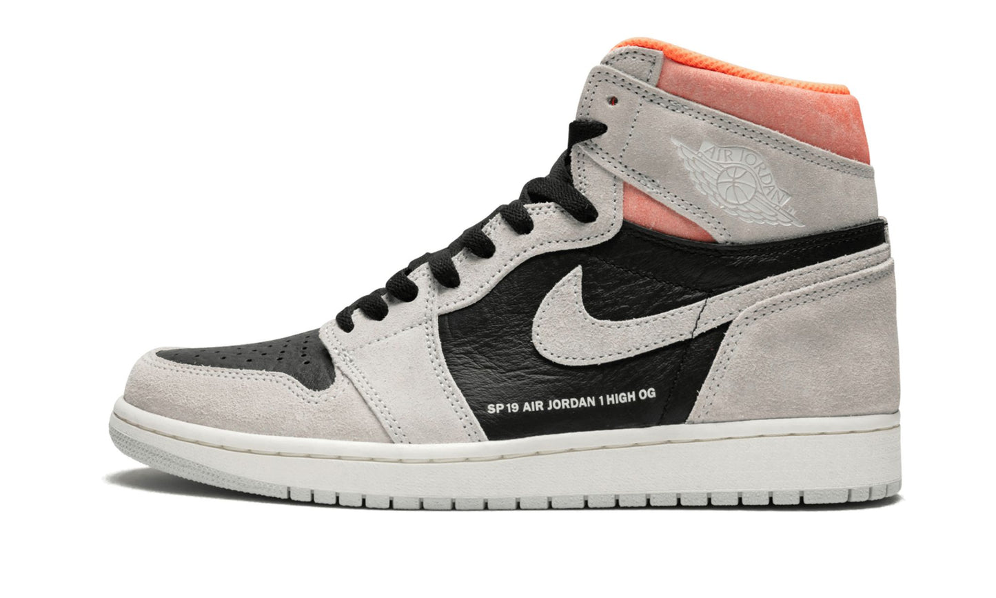 Air Jordan 1 Retro High OG “Neutral Grey/Hyper Crimson”