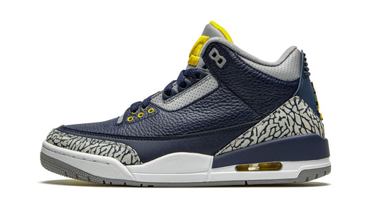 Air Jordan 3 Retro PE Michigan