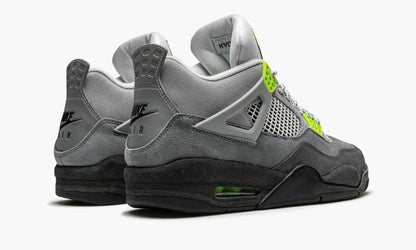 Air Jordan 4 Retro SE Neon