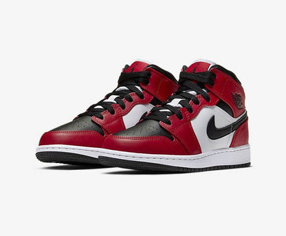 Jordan 1 Mid Chicago Black Toe 554724