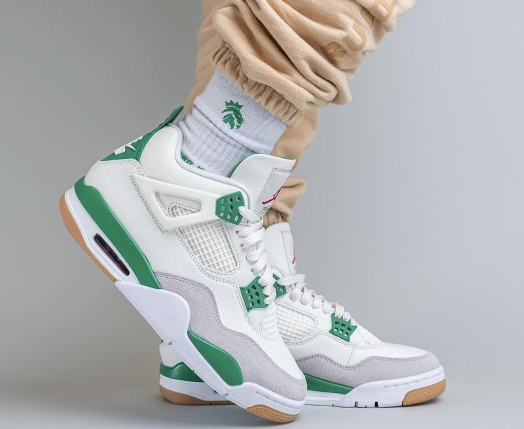 Jordan 4 Retro SB Pine Green