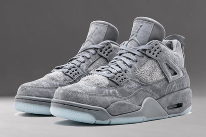 Jordan 4 x KAWS Gray 930155